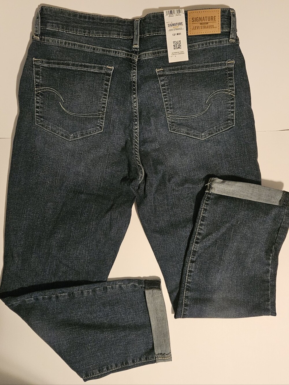 Signature by Levi Strauss Boyfriend Jeans in Dark Blue Wash 12 (31 Waist) - Picture 3 of 7